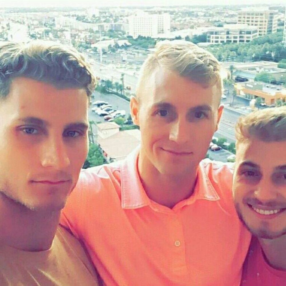 Meet your Posher, Dylon